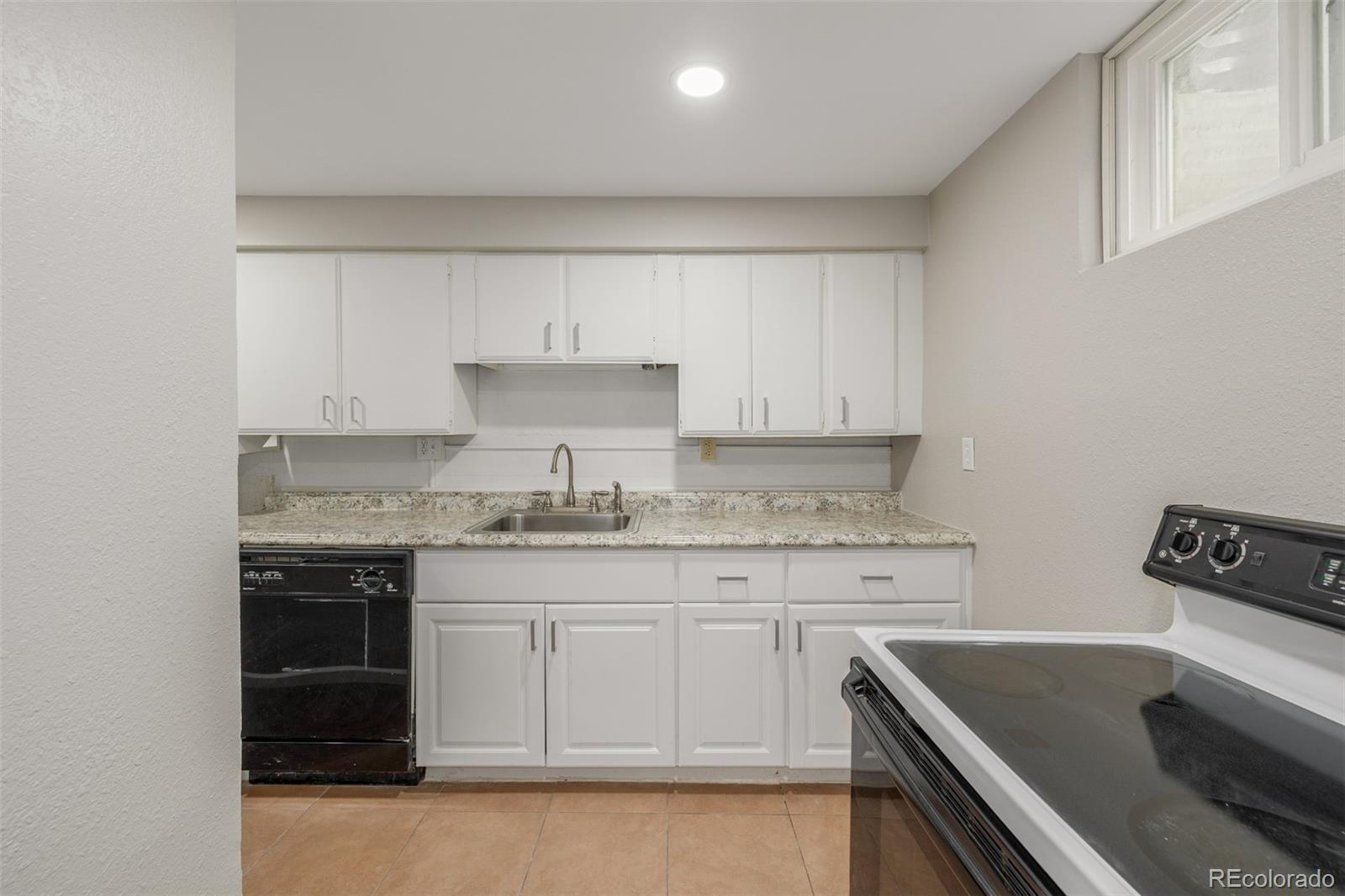 MLS Image #32 for 4441 e utah place,denver, Colorado