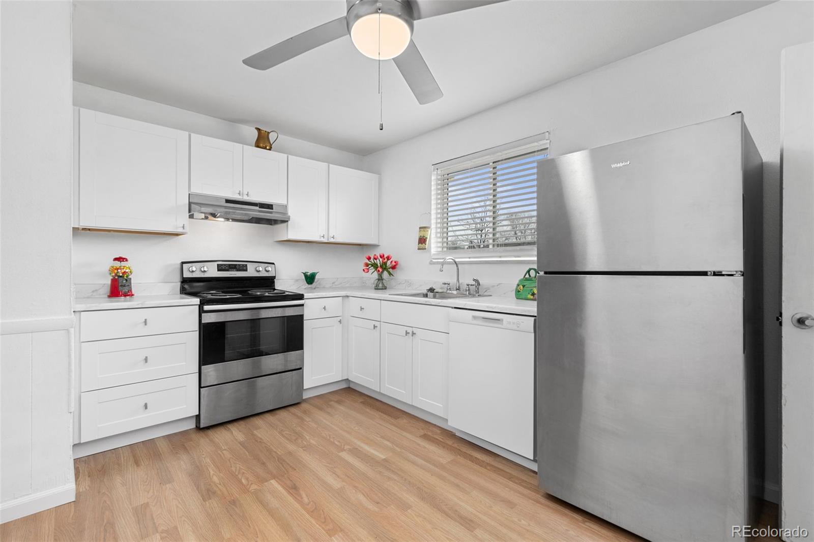 MLS Image #4 for 5562  anaheim way,denver, Colorado