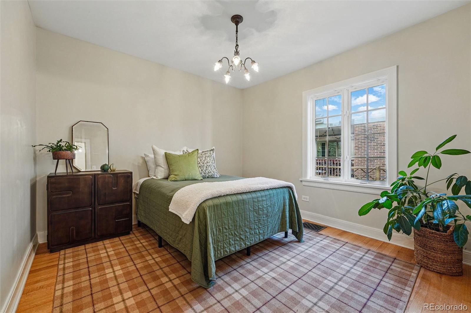 MLS Image #17 for 1645  locust street,denver, Colorado