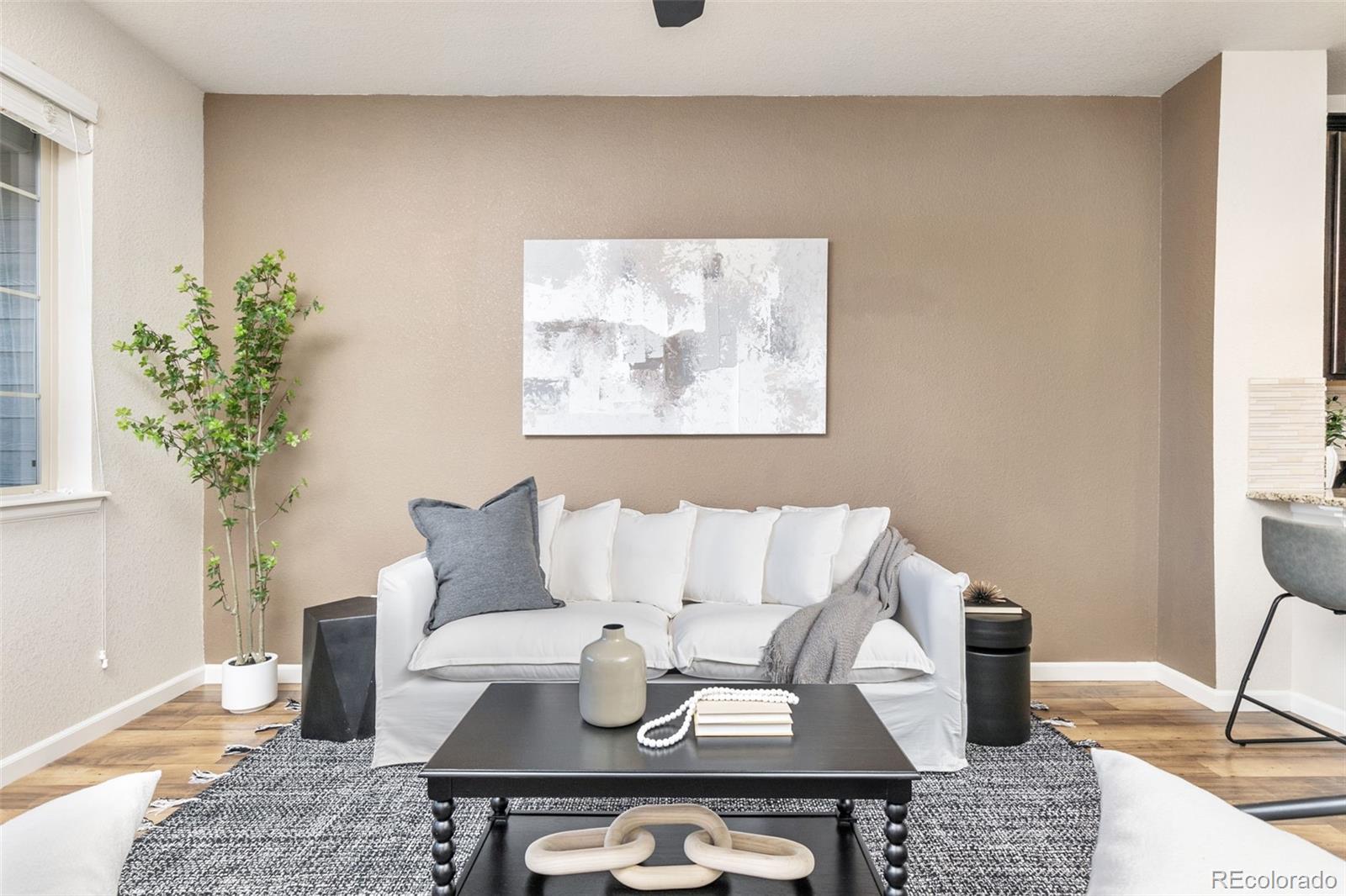 MLS Image #5 for 8183 s yosemite court,centennial, Colorado
