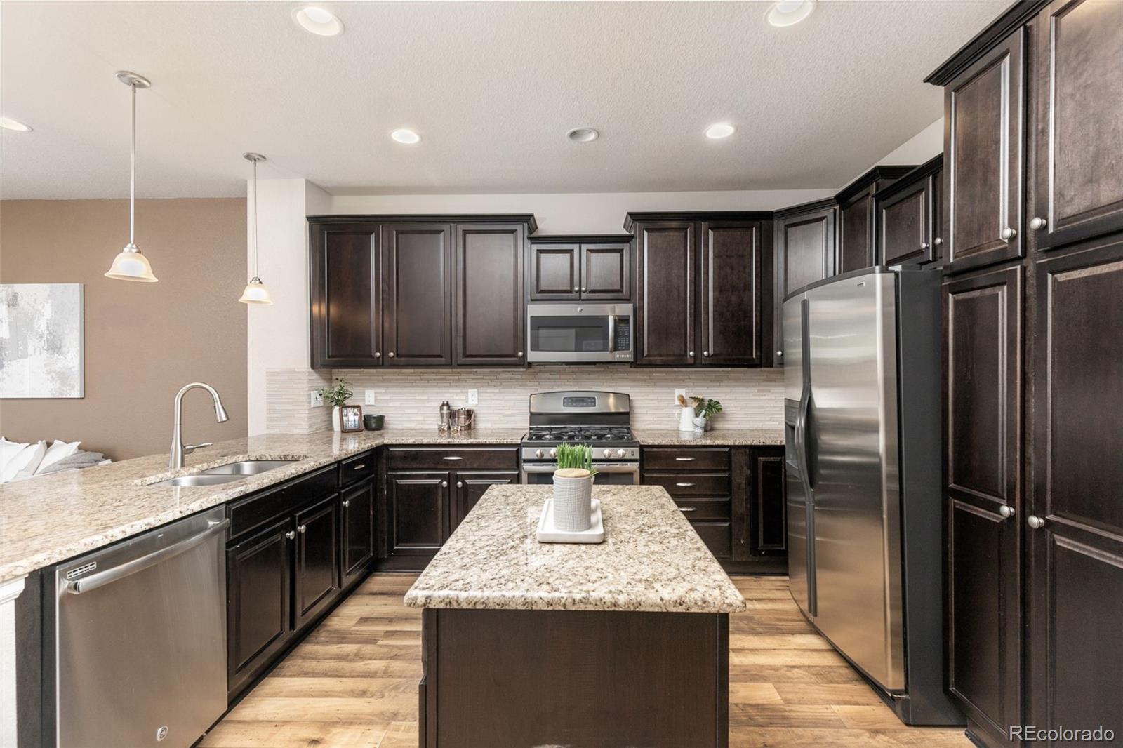 MLS Image #8 for 8183 s yosemite court,centennial, Colorado