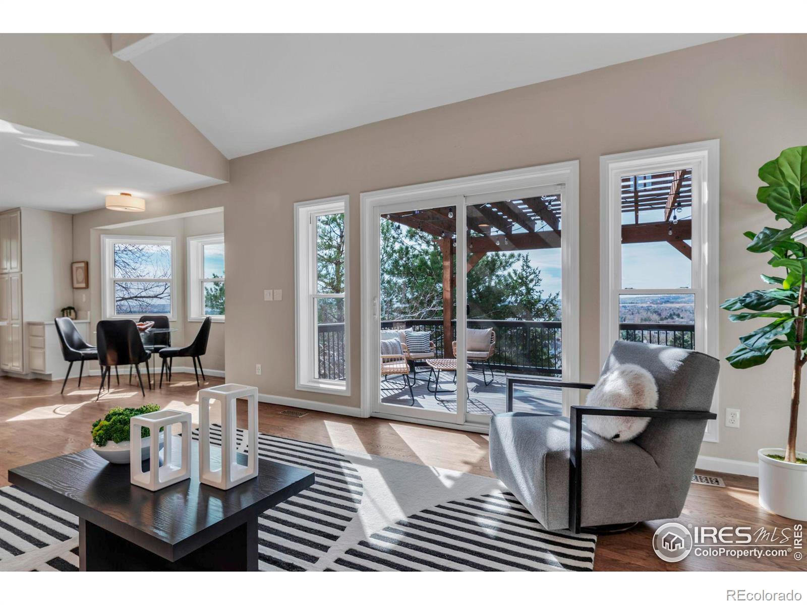 MLS Image #12 for 814  trail ridge drive,louisville, Colorado