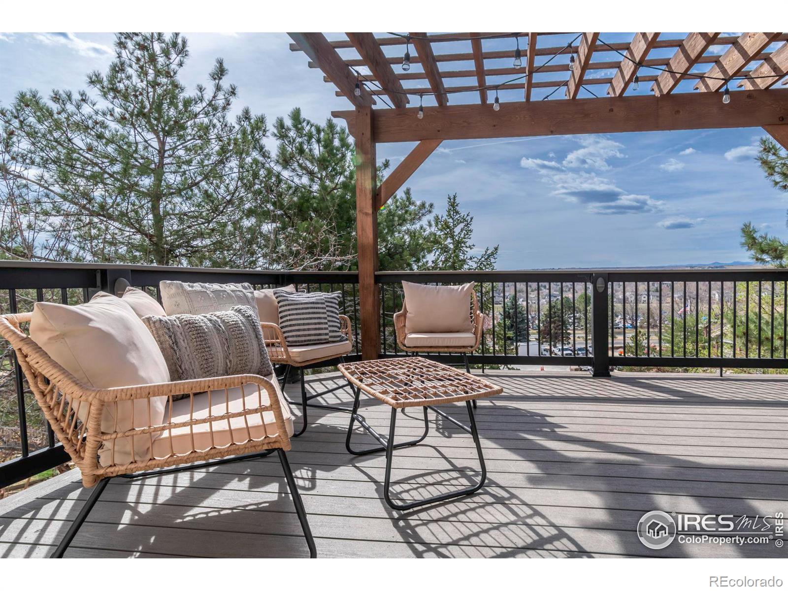 MLS Image #13 for 814  trail ridge drive,louisville, Colorado