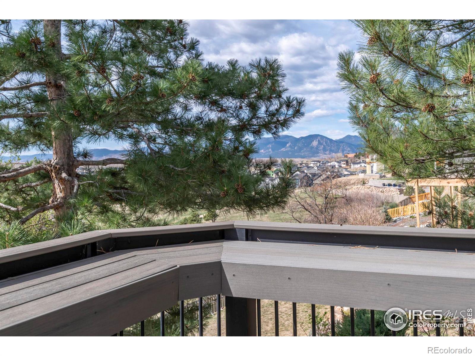 MLS Image #15 for 814  trail ridge drive,louisville, Colorado