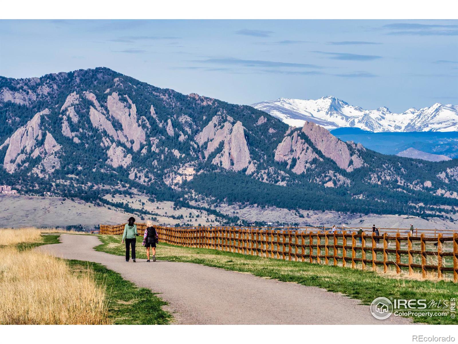 MLS Image #38 for 814  trail ridge drive,louisville, Colorado