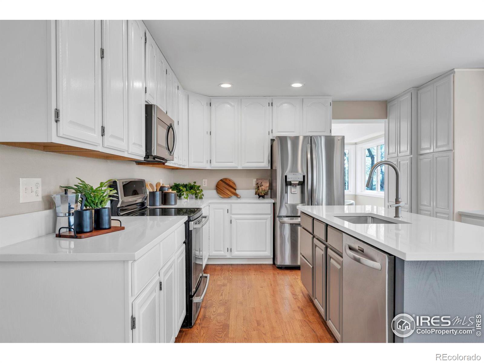 MLS Image #9 for 814  trail ridge drive,louisville, Colorado