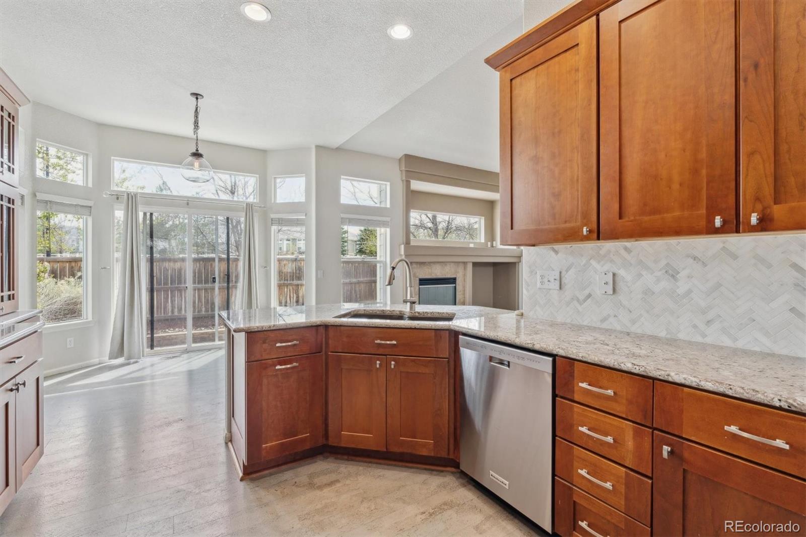 MLS Image #9 for 14938  clayton street,thornton, Colorado