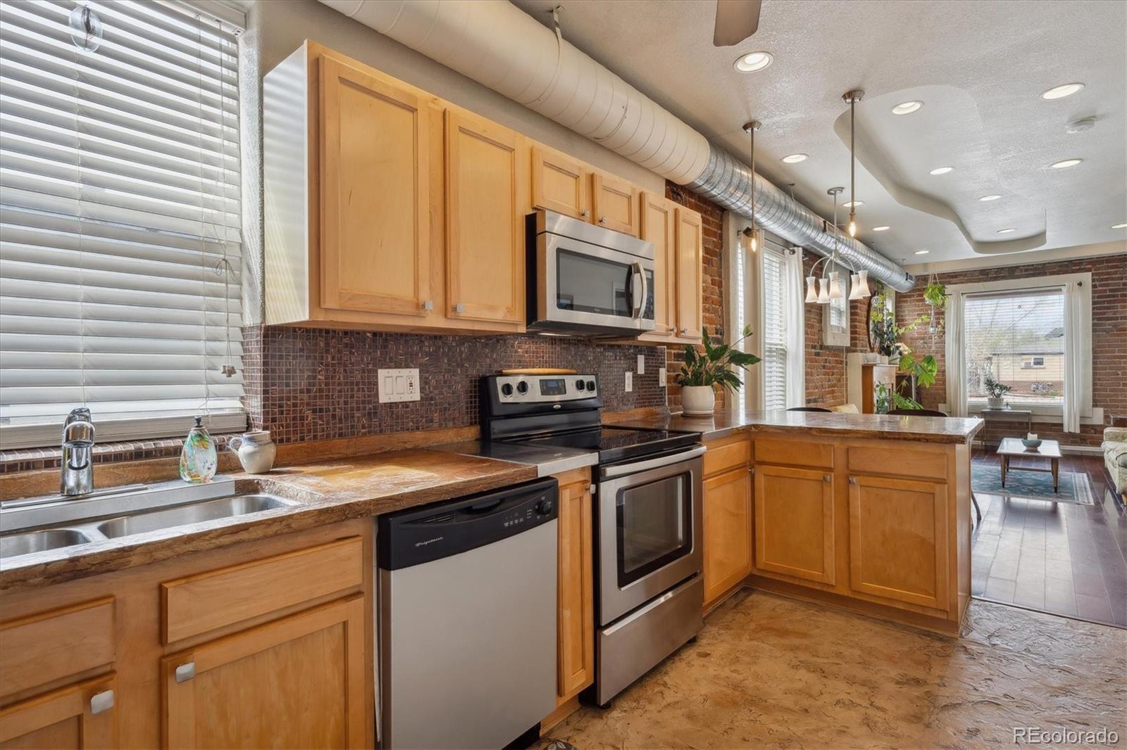 MLS Image #9 for 3130 n race street,denver, Colorado