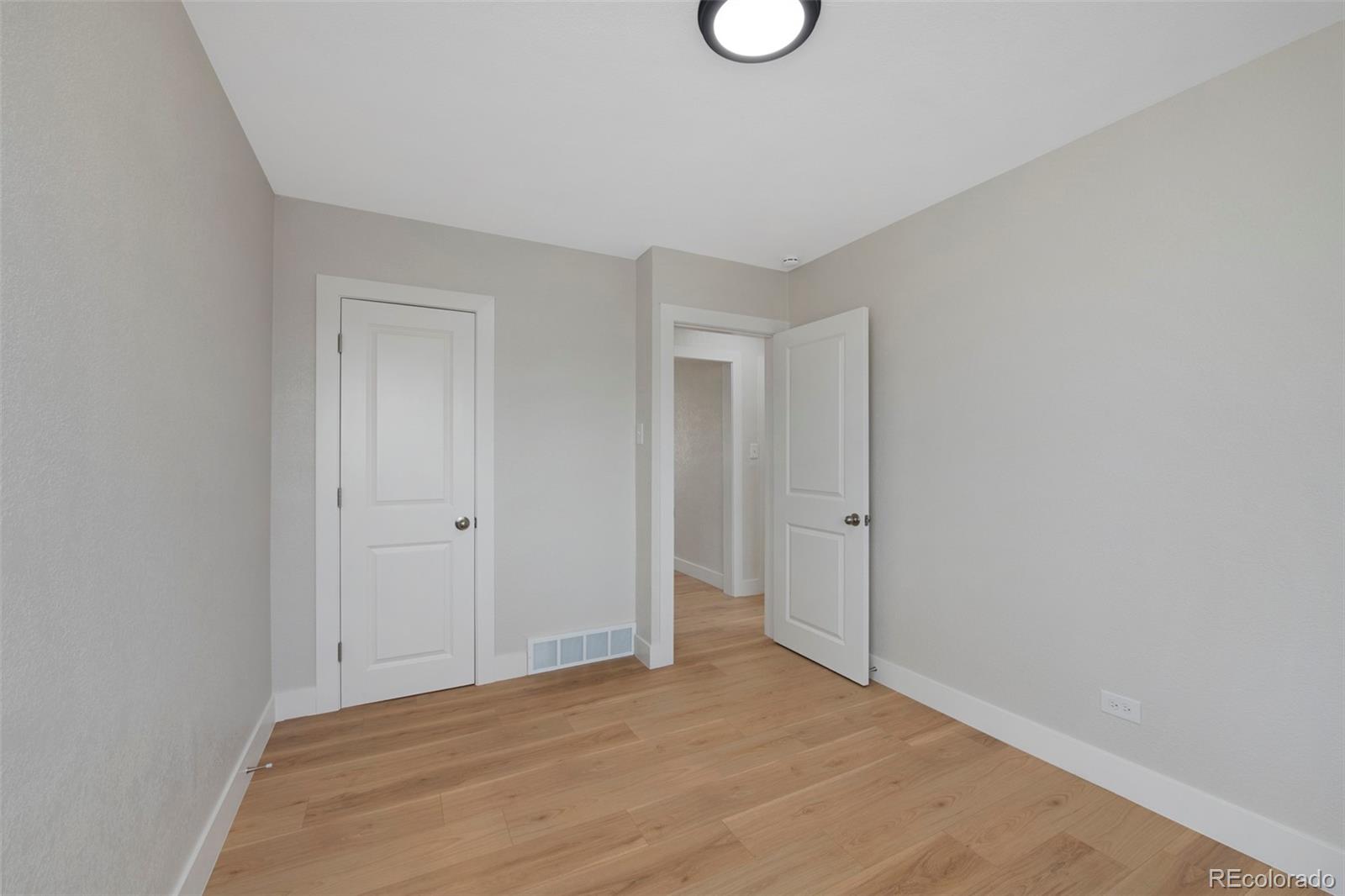 MLS Image #11 for 1324  elmira street,aurora, Colorado