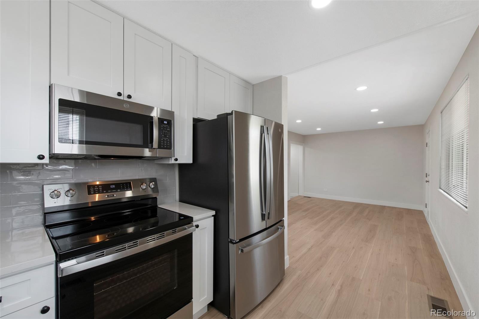 MLS Image #4 for 1324  elmira street,aurora, Colorado