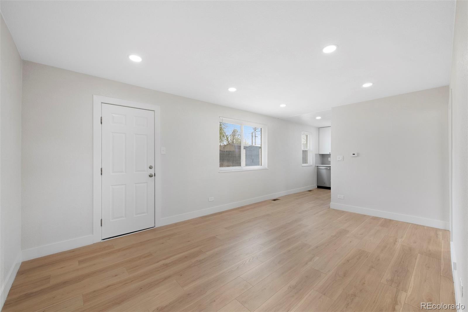 MLS Image #6 for 1324  elmira street,aurora, Colorado