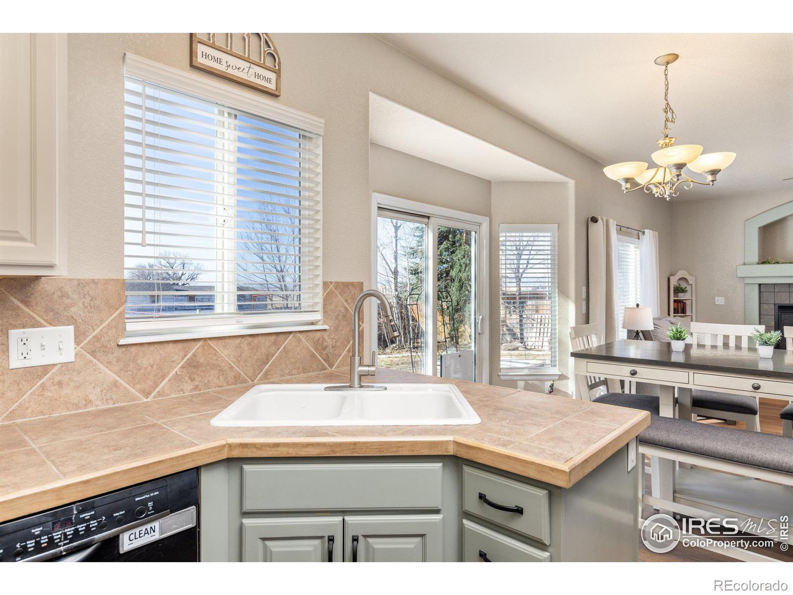MLS Image #13 for 3750  martin lane,johnstown, Colorado