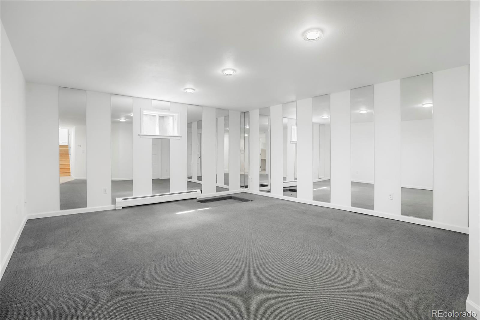 MLS Image #30 for 3940 s monaco parkway,denver, Colorado