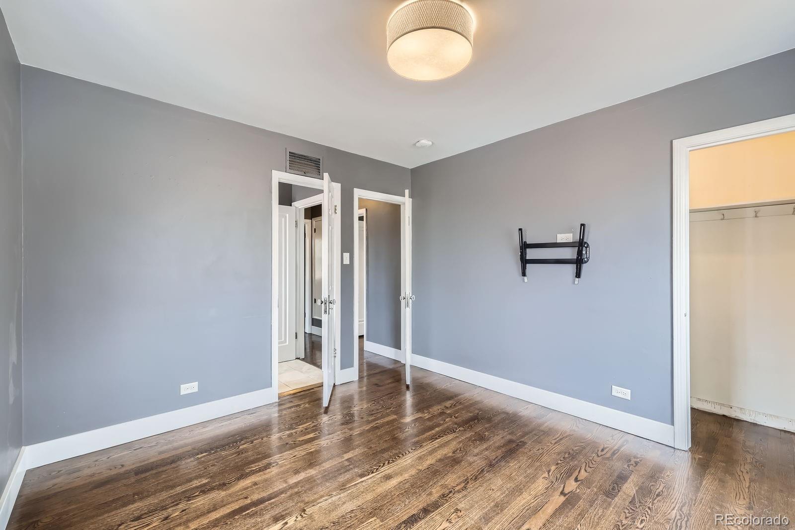 MLS Image #12 for 670 s clay street,denver, Colorado