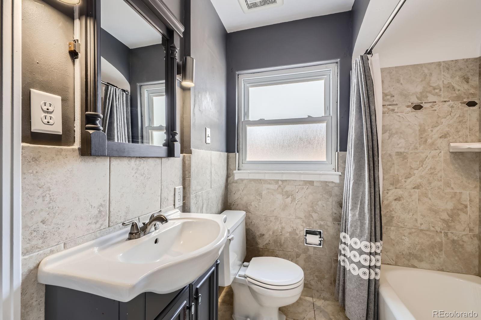 MLS Image #13 for 670 s clay street,denver, Colorado