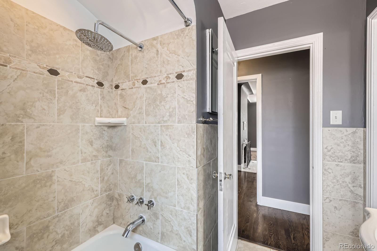 MLS Image #14 for 670 s clay street,denver, Colorado