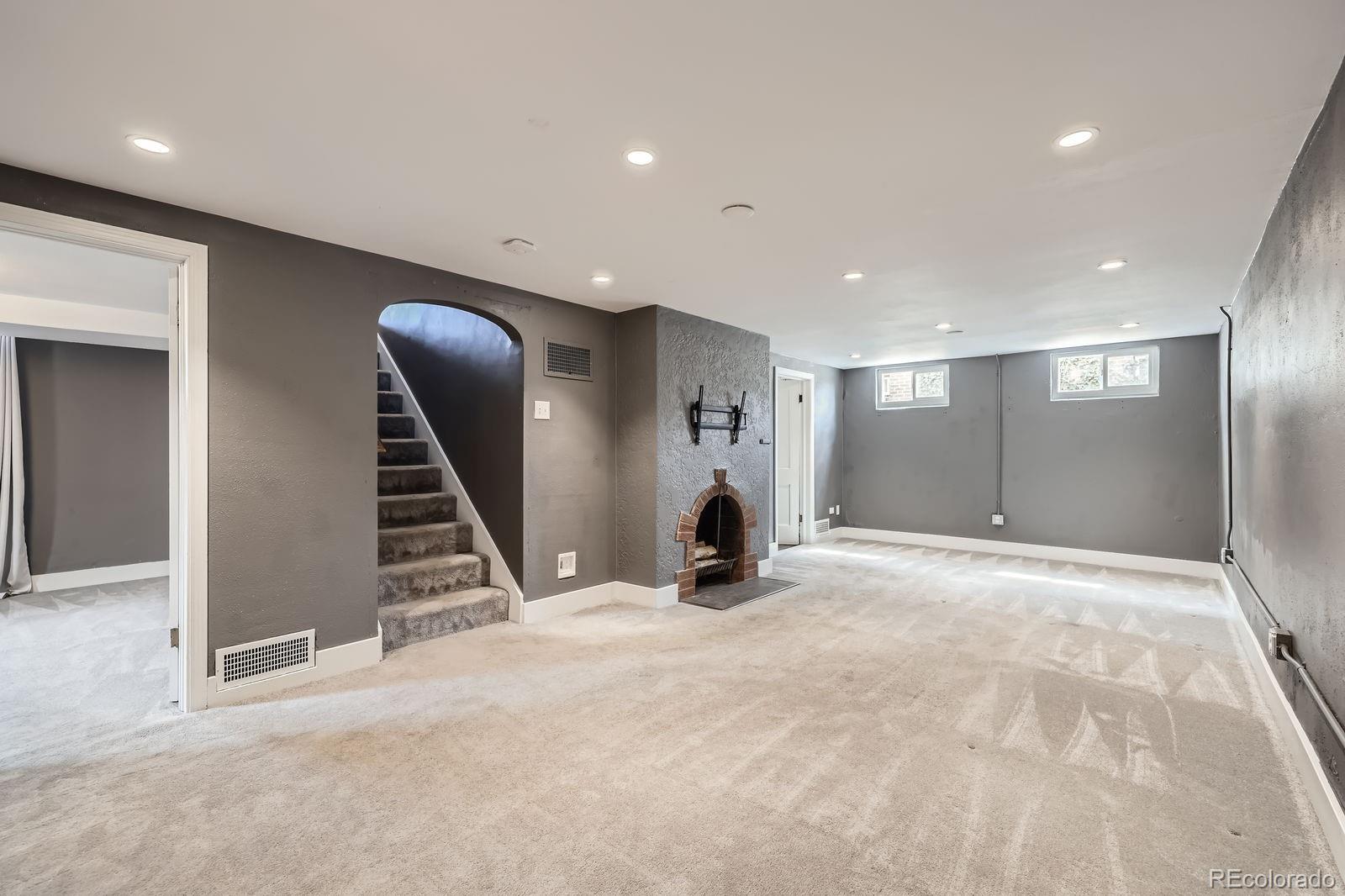 MLS Image #19 for 670 s clay street,denver, Colorado