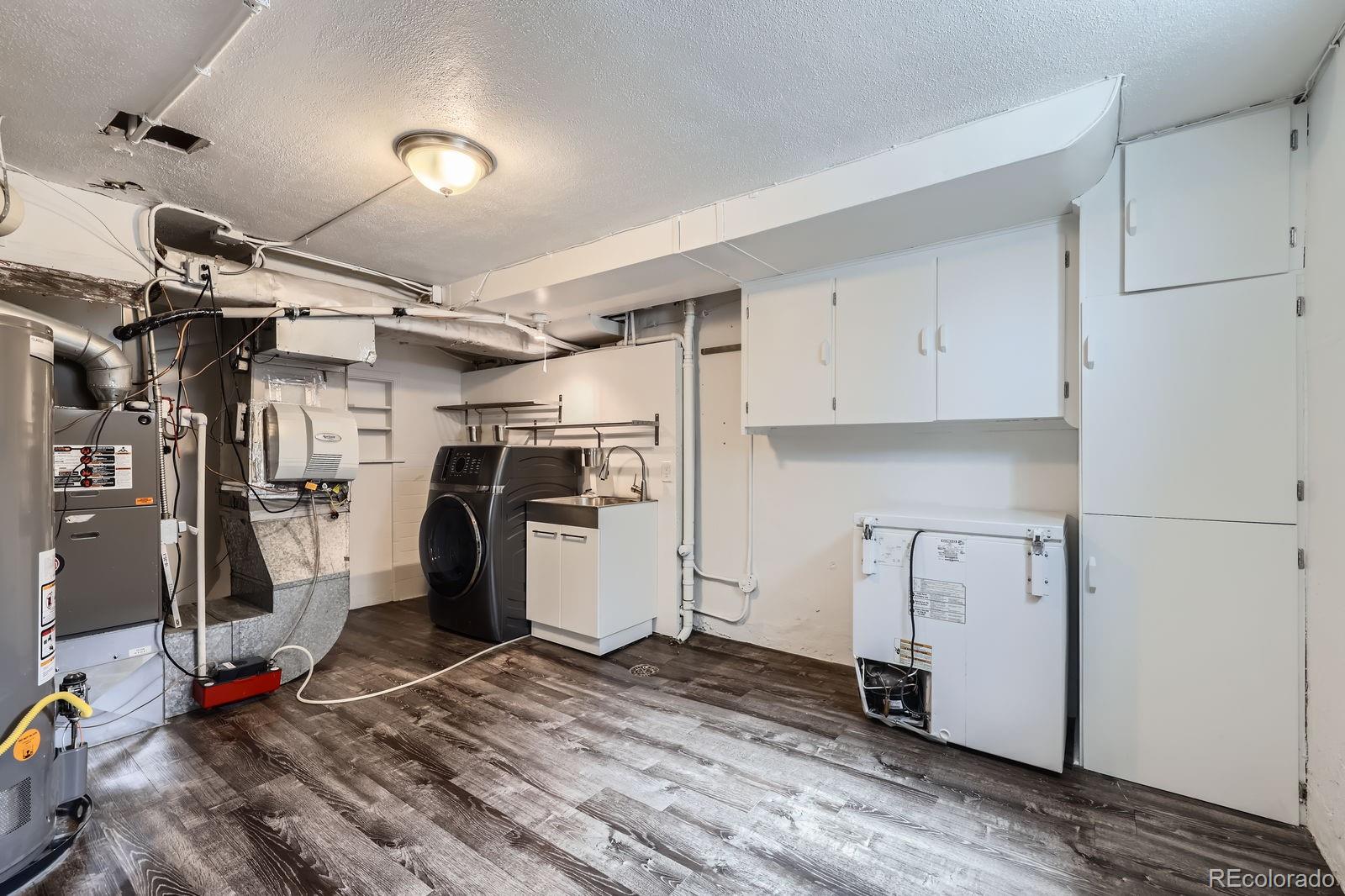 MLS Image #20 for 670 s clay street,denver, Colorado