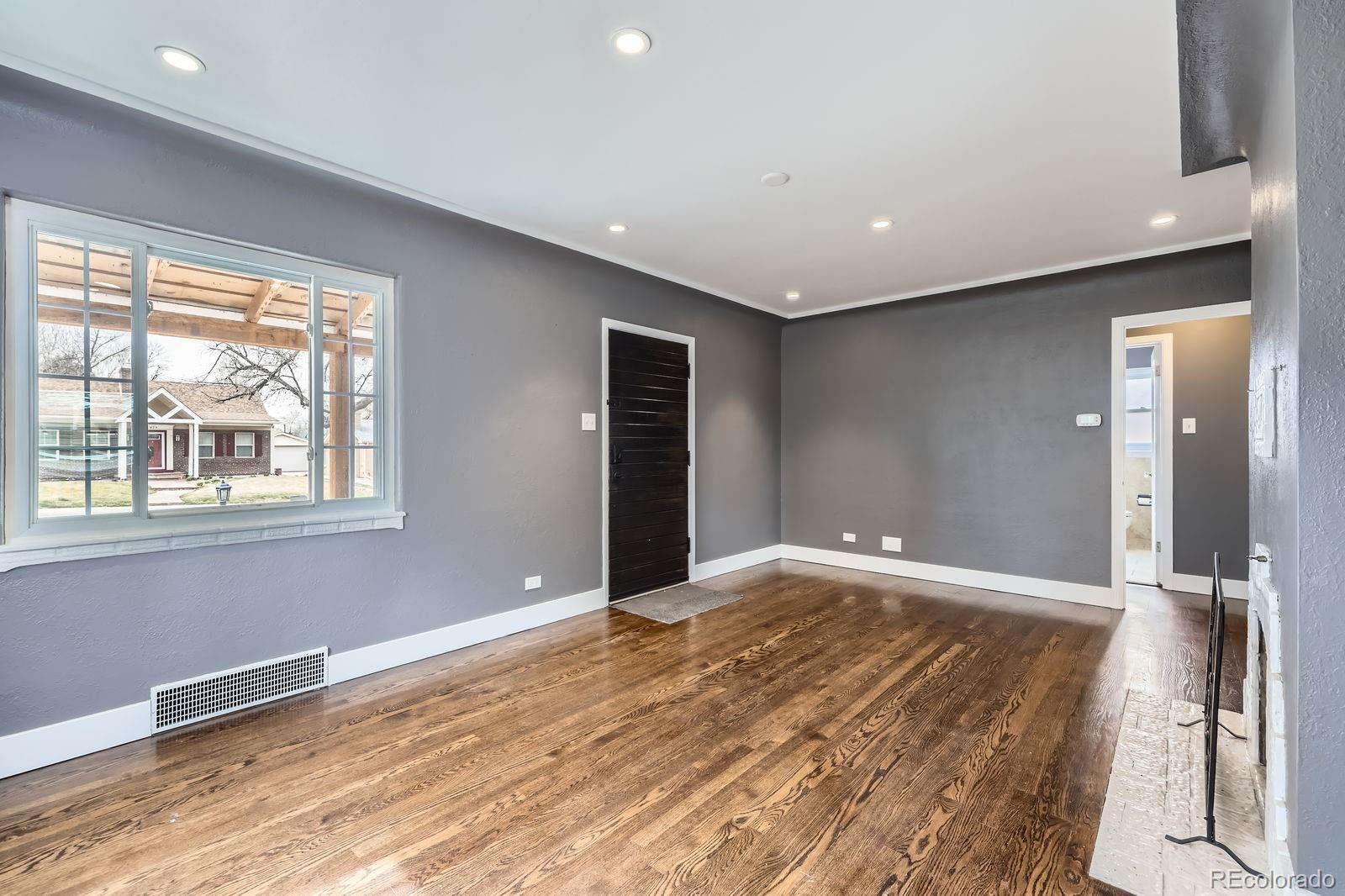 MLS Image #3 for 670 s clay street,denver, Colorado