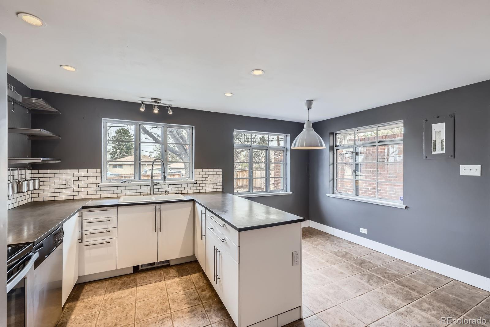 MLS Image #6 for 670 s clay street,denver, Colorado