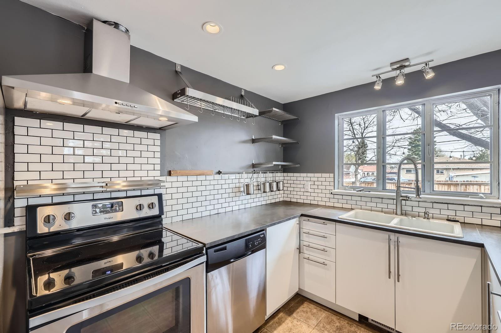 MLS Image #8 for 670 s clay street,denver, Colorado