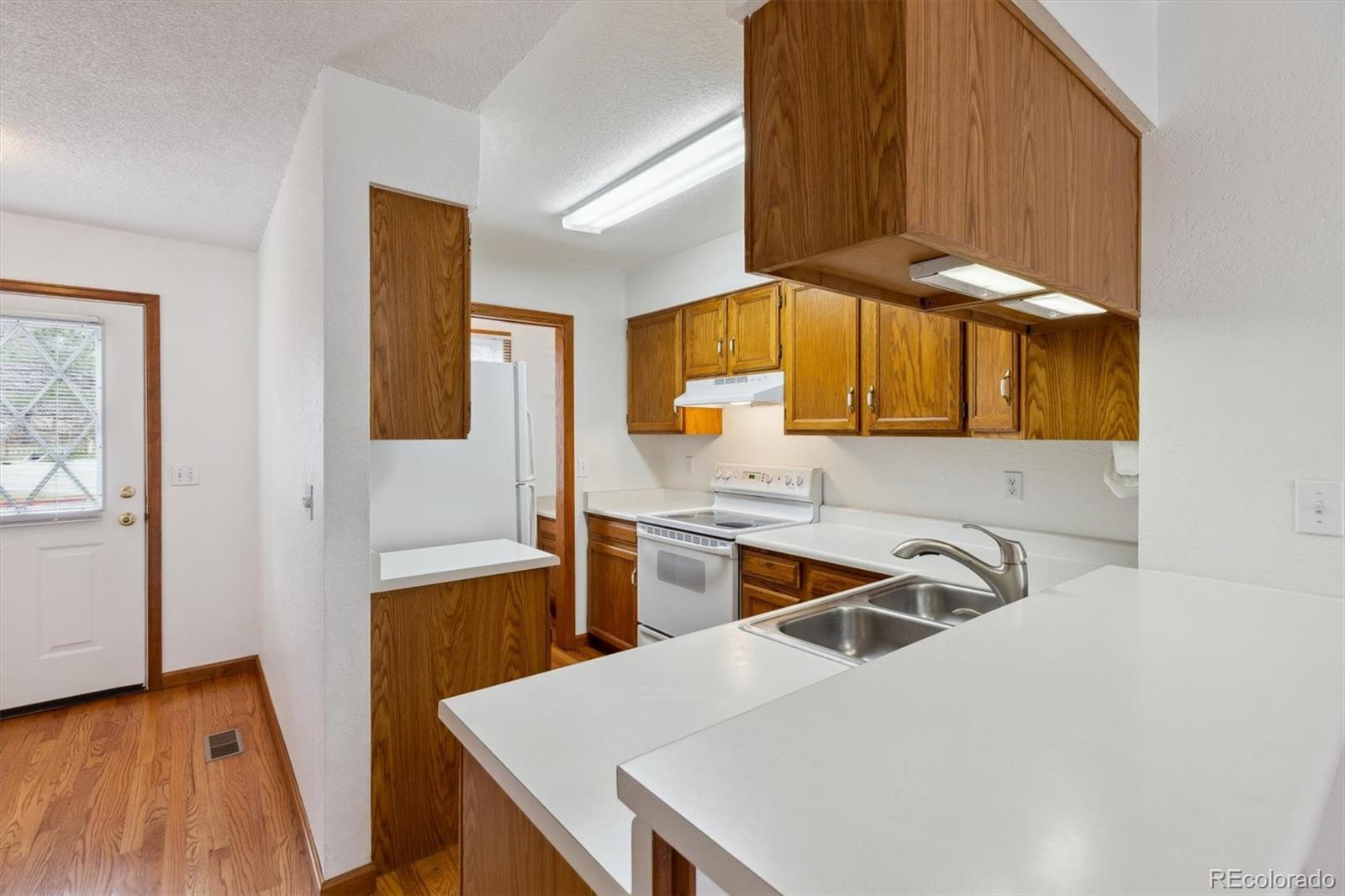 MLS Image #2 for 2764 e nichols circle ,centennial, Colorado