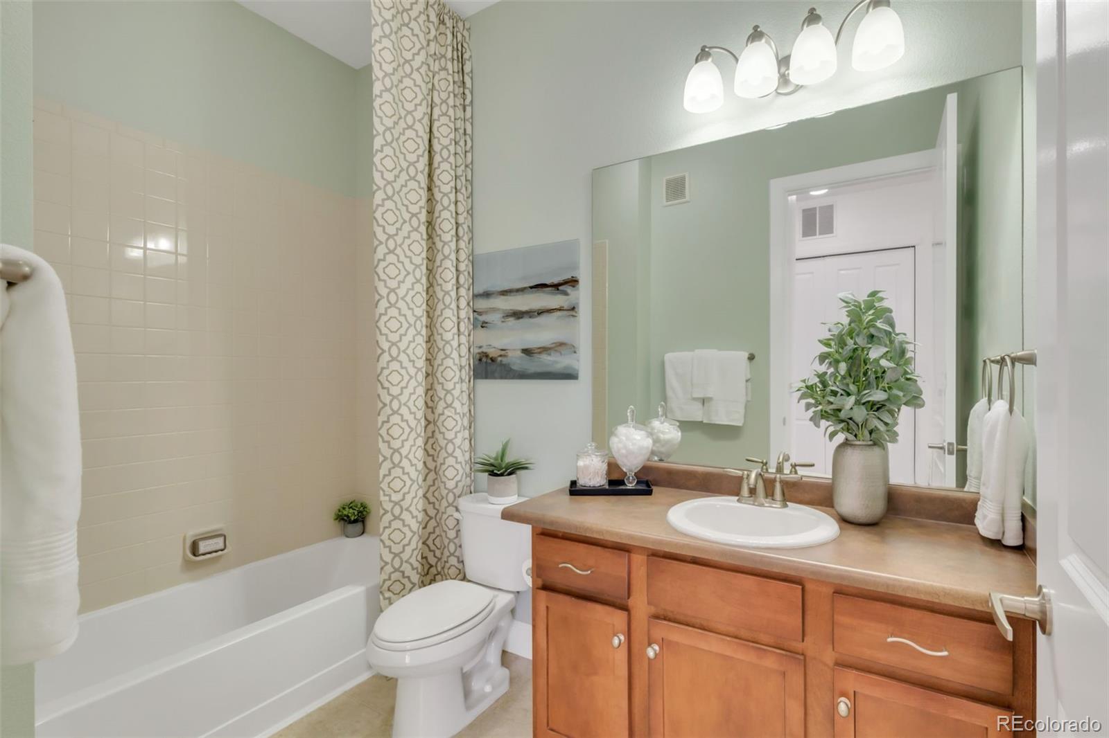 MLS Image #20 for 307  inverness way,englewood, Colorado