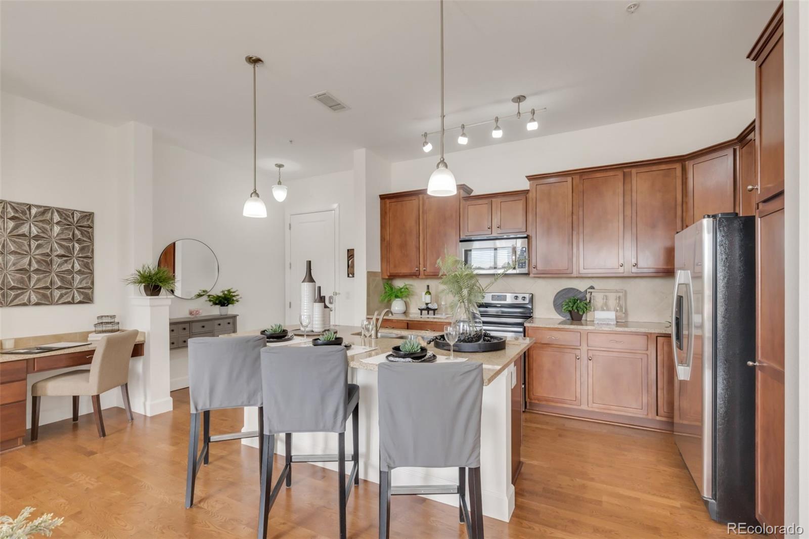 MLS Image #8 for 307  inverness way,englewood, Colorado