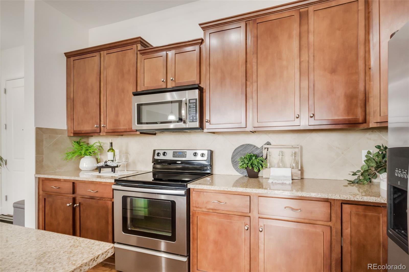 MLS Image #9 for 307  inverness way,englewood, Colorado