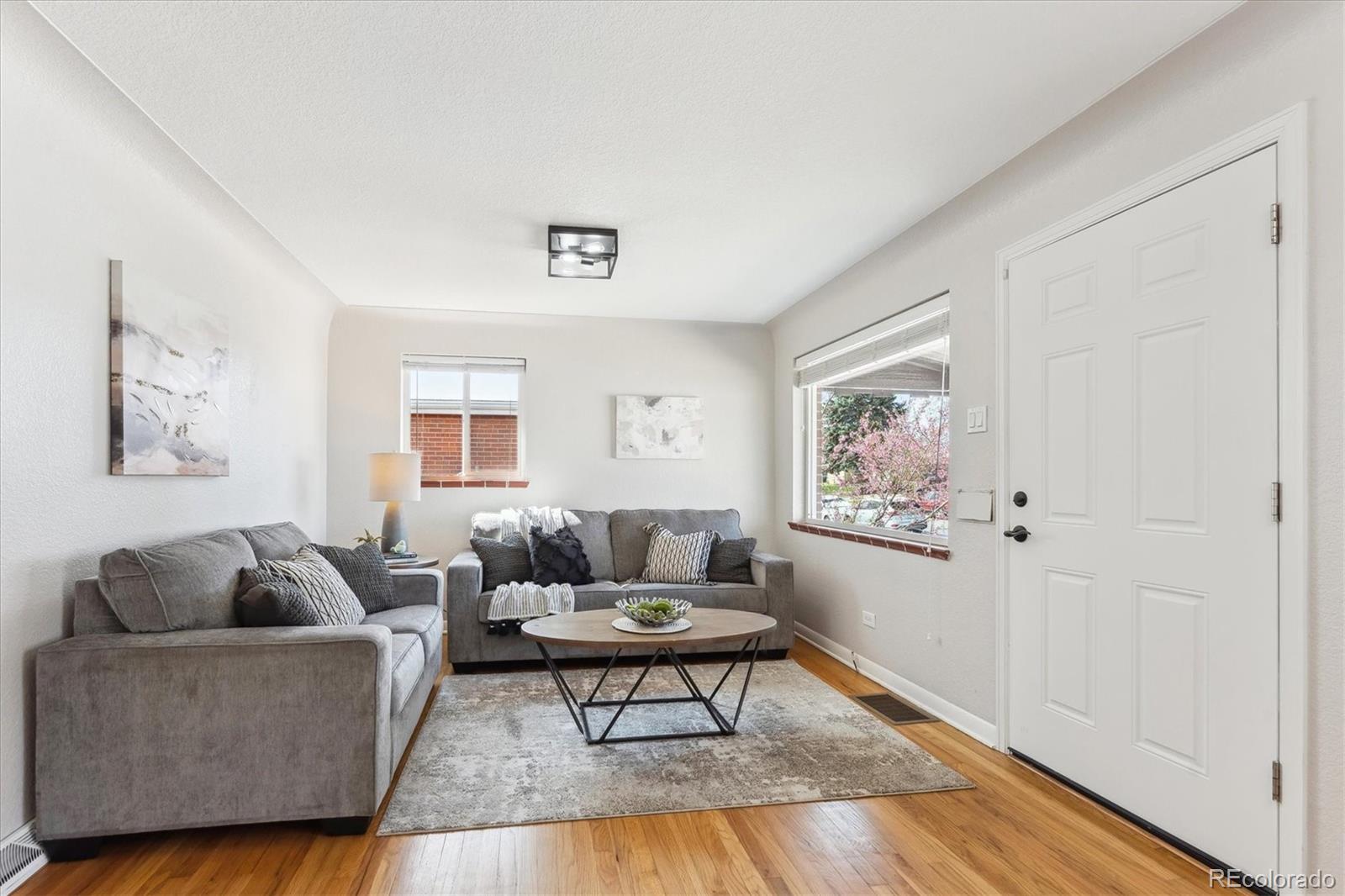 MLS Image #3 for 3258  niagara street,denver, Colorado