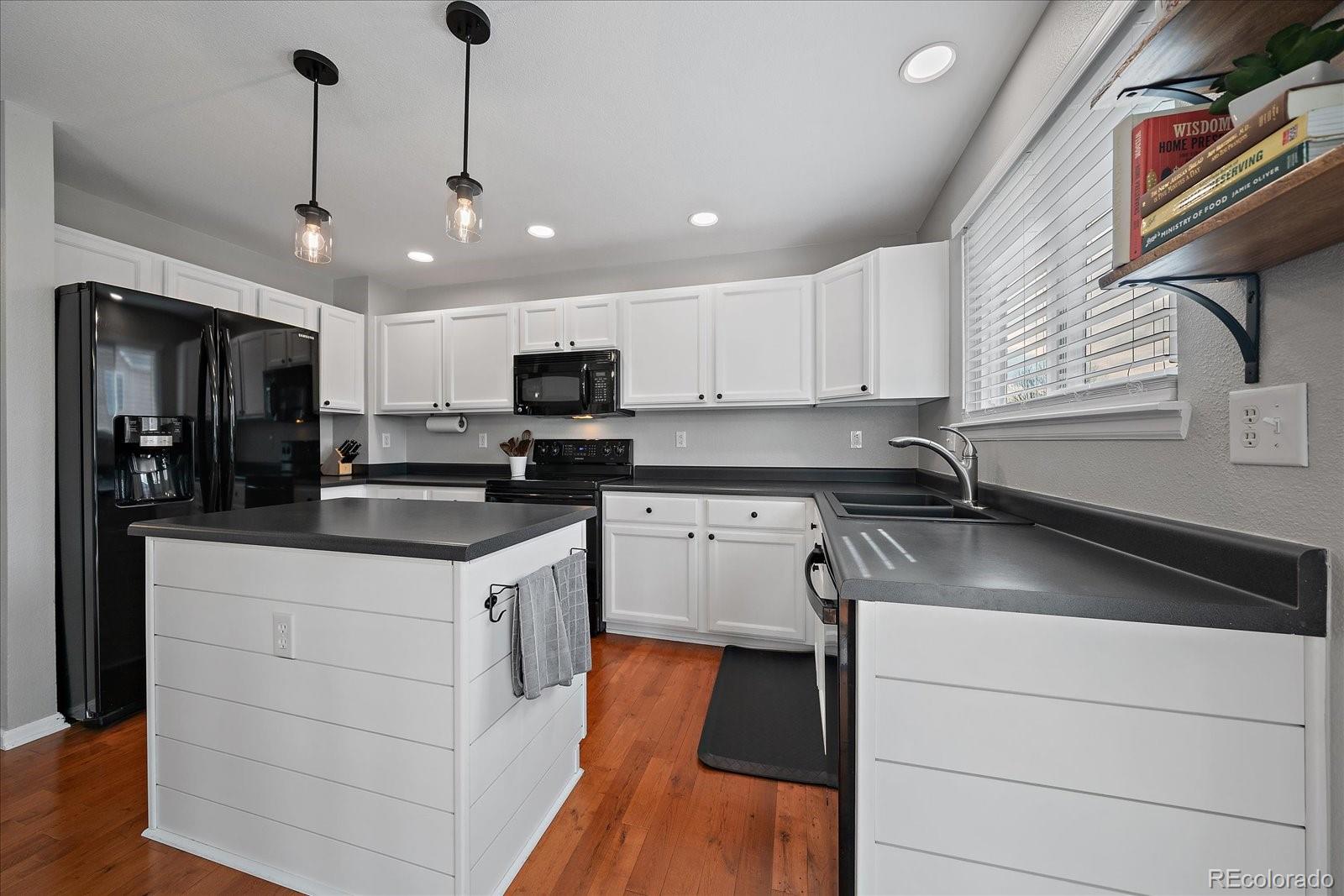 MLS Image #8 for 9938  sydney lane,highlands ranch, Colorado