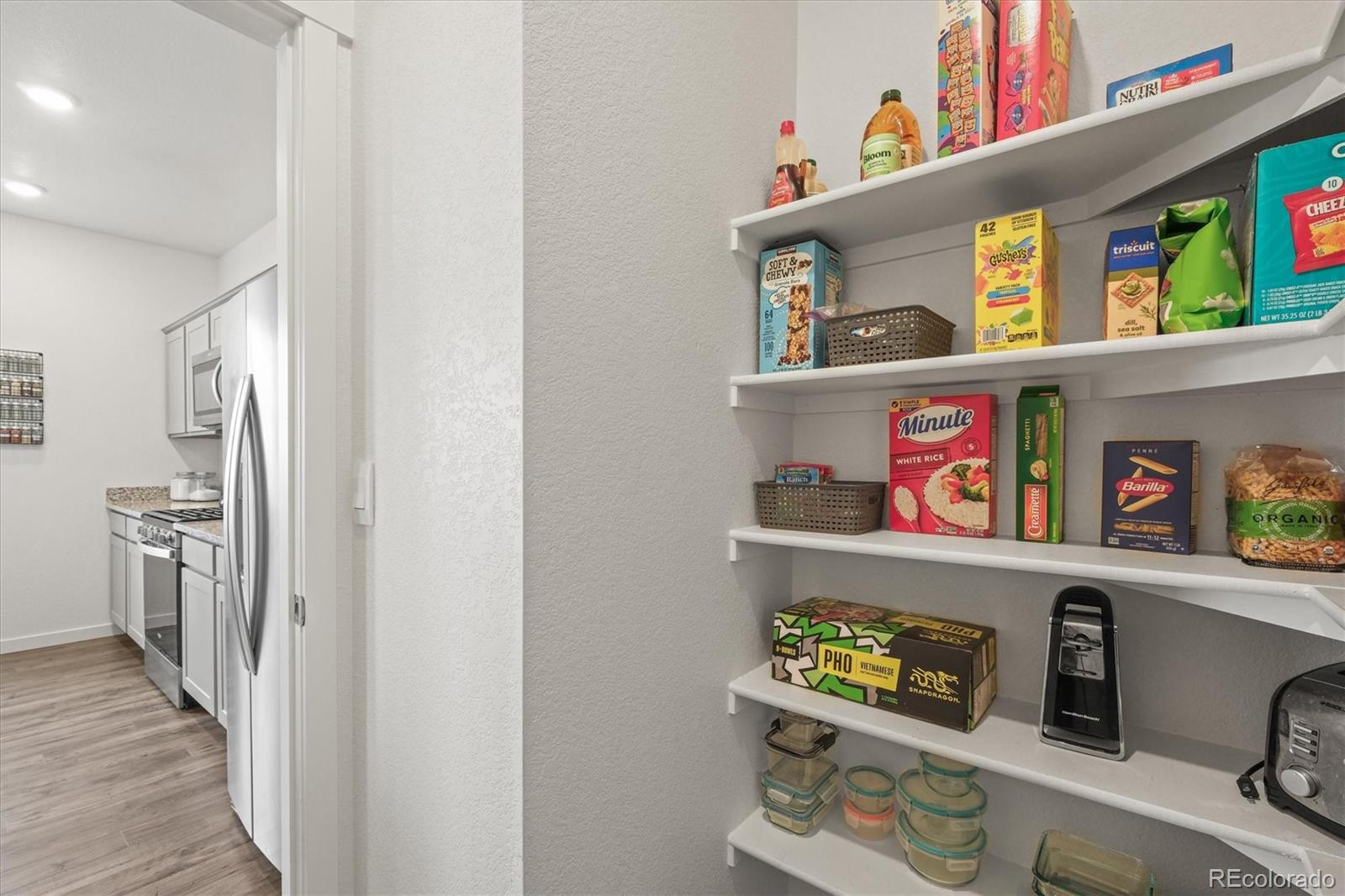 MLS Image #14 for 339  raven lane,johnstown, Colorado