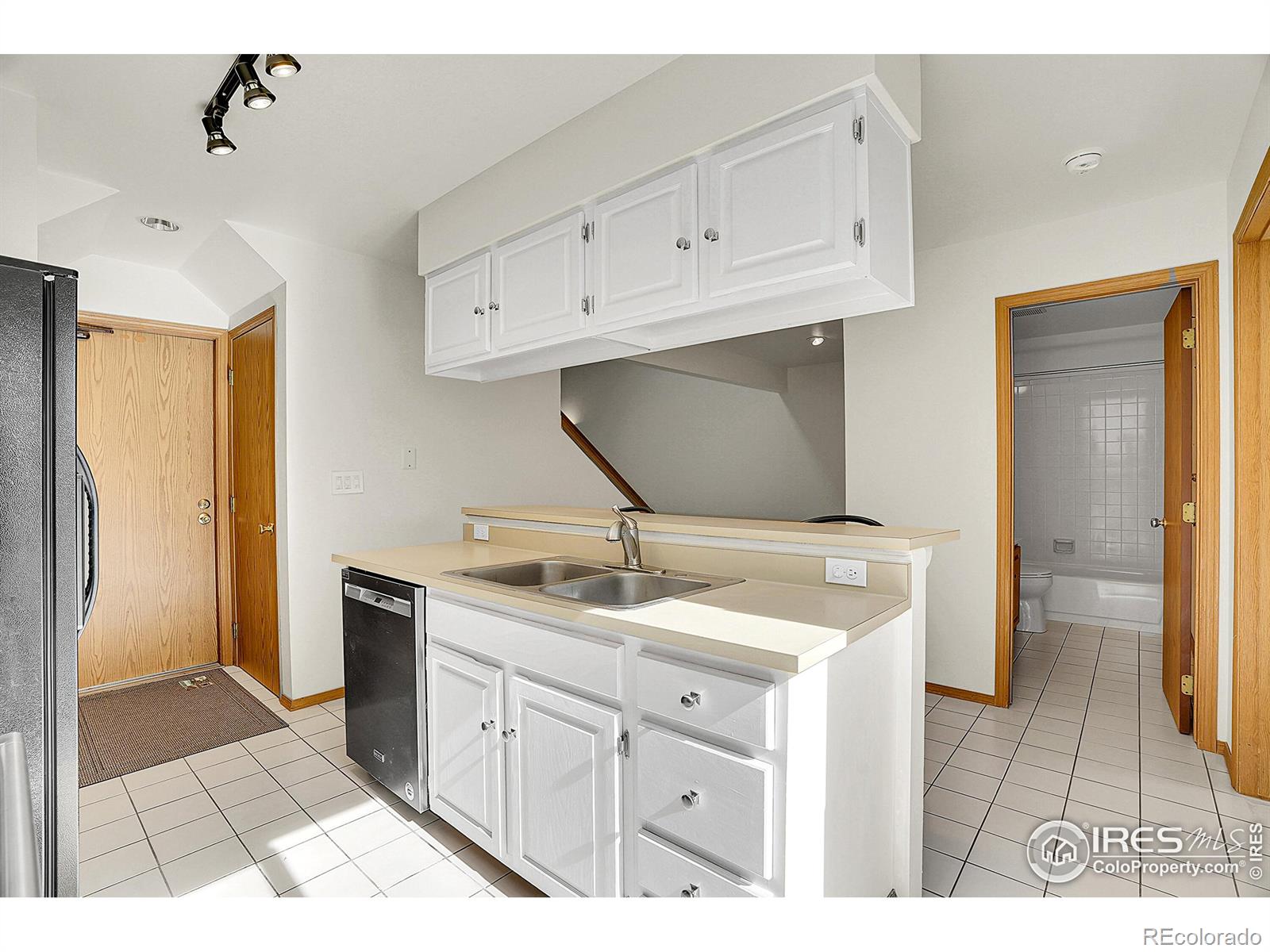 MLS Image #11 for 4222  owens street,wheat ridge, Colorado