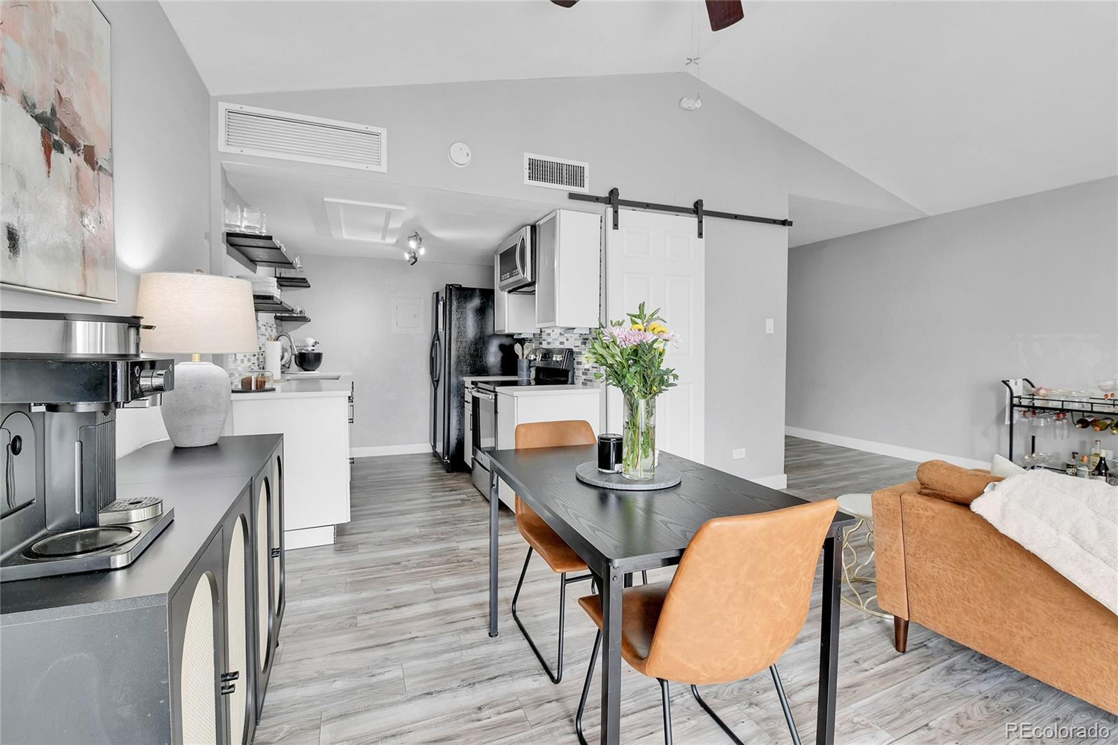 MLS Image #3 for 3331 s monaco parkway,denver, Colorado