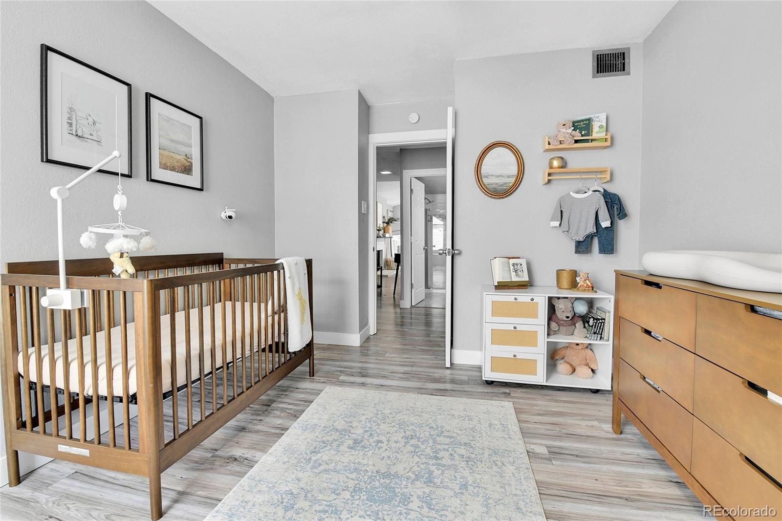 MLS Image #8 for 3331 s monaco parkway,denver, Colorado