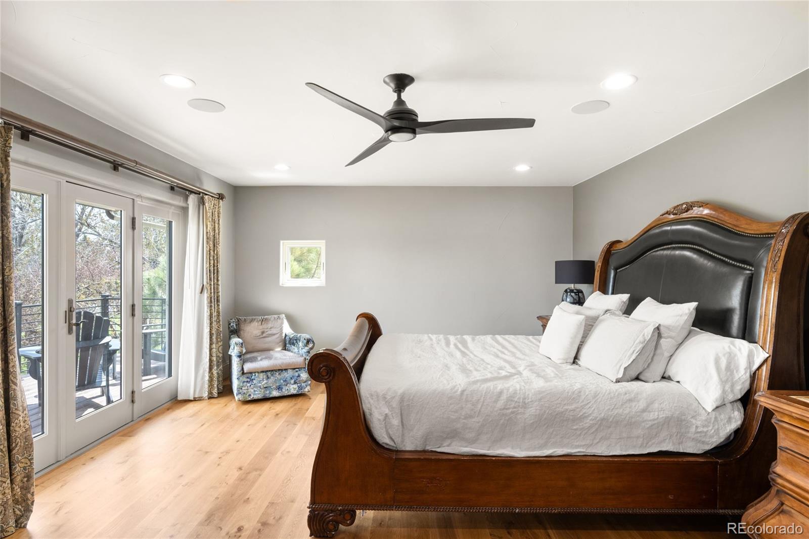 MLS Image #20 for 3930 s pinehurst circle,denver, Colorado