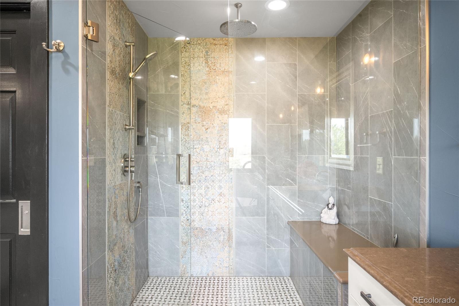 MLS Image #27 for 3930 s pinehurst circle,denver, Colorado