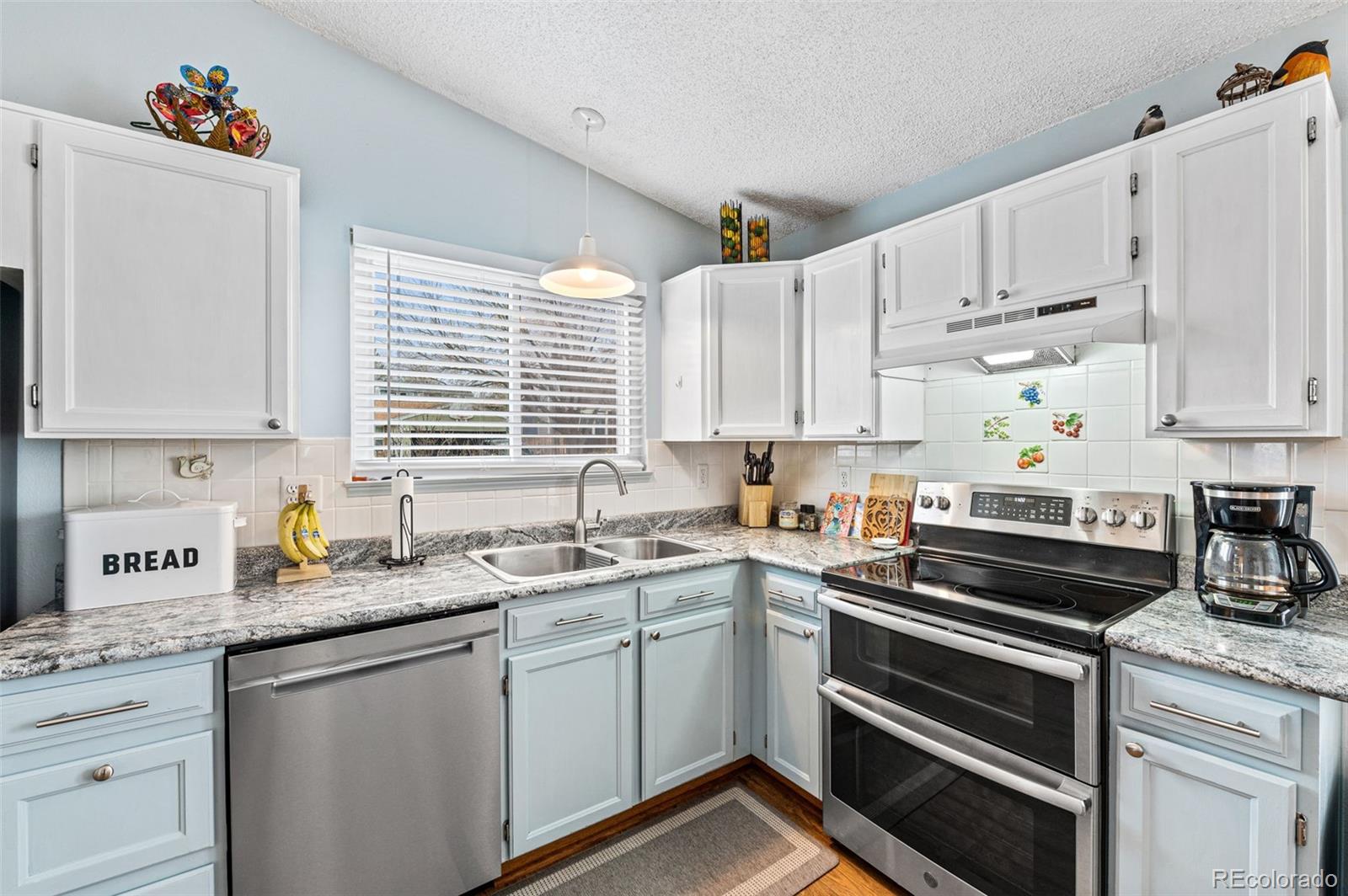 MLS Image #5 for 7538  harlan street,arvada, Colorado