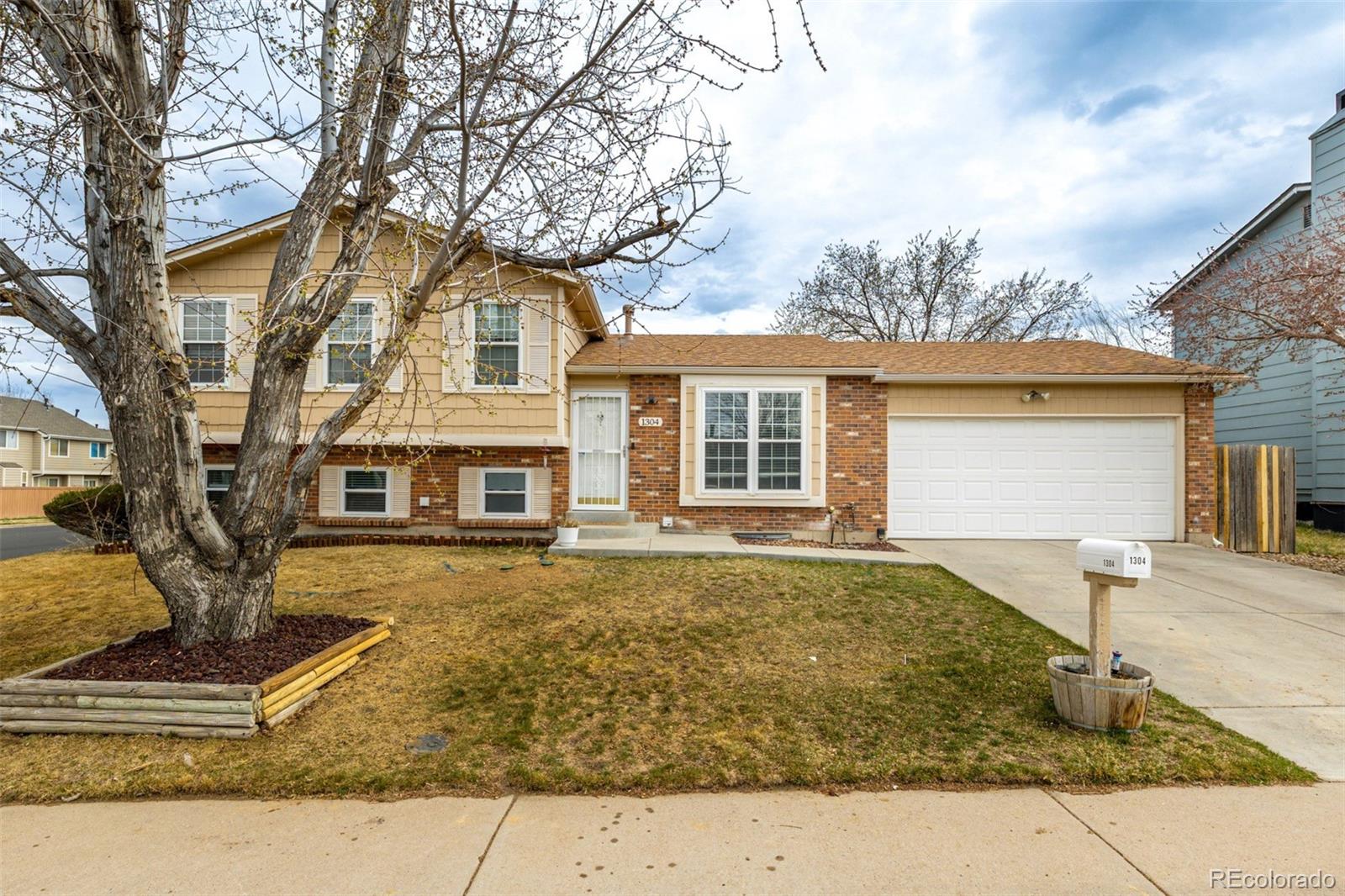 MLS Image #0 for 1304 s zeno street,aurora, Colorado