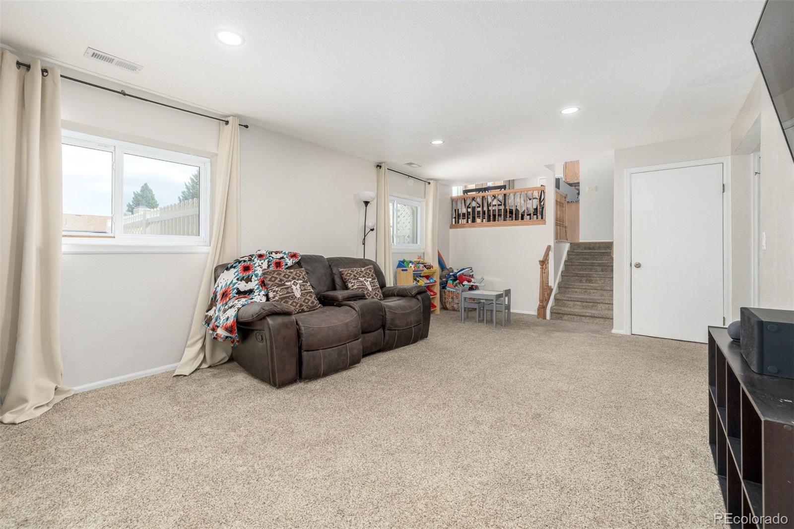 MLS Image #14 for 1304 s zeno street,aurora, Colorado