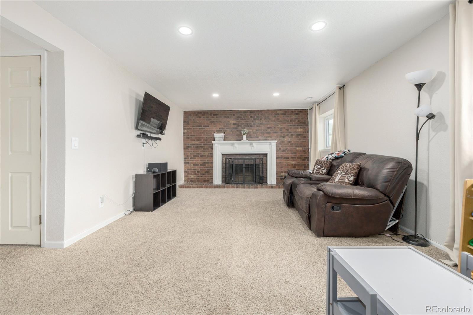 MLS Image #15 for 1304 s zeno street,aurora, Colorado