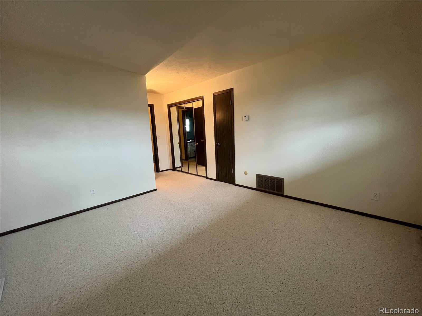 MLS Image #18 for 25  cedar circle,burlington, Colorado