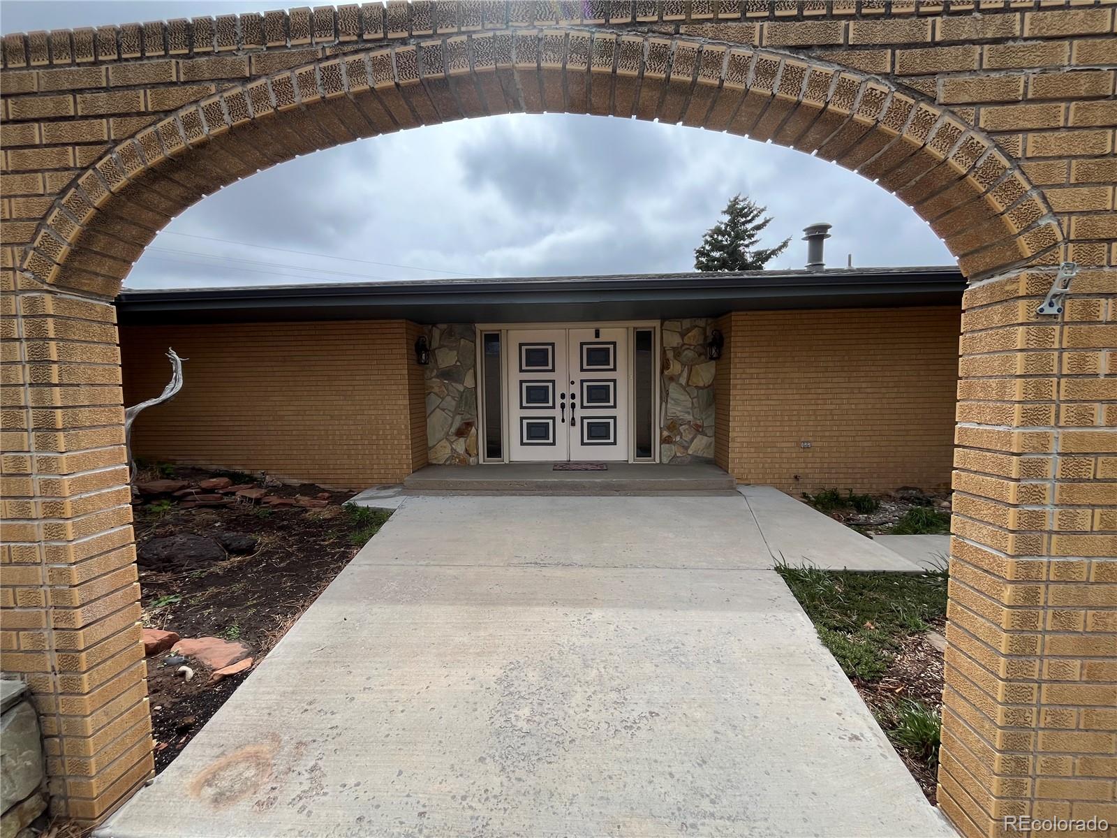 MLS Image #2 for 25  cedar circle,burlington, Colorado