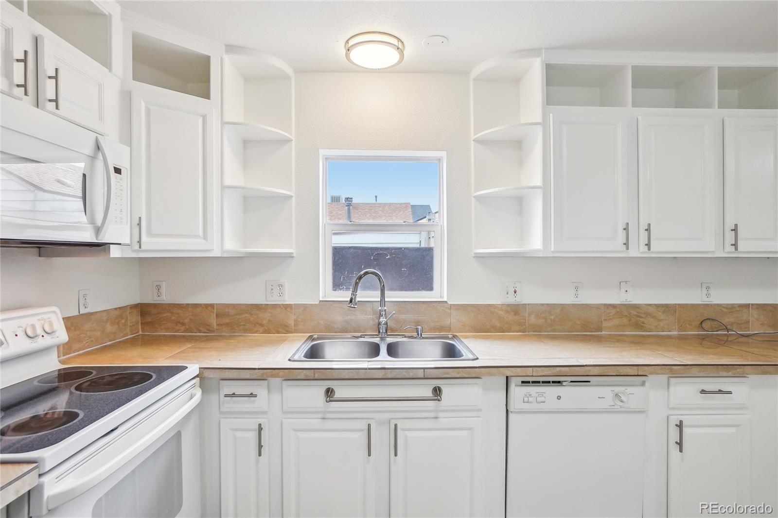 MLS Image #11 for 2758 w amherst avenue,denver, Colorado