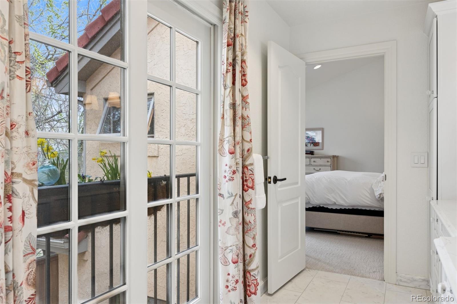 MLS Image #19 for 205  jackson street,denver, Colorado