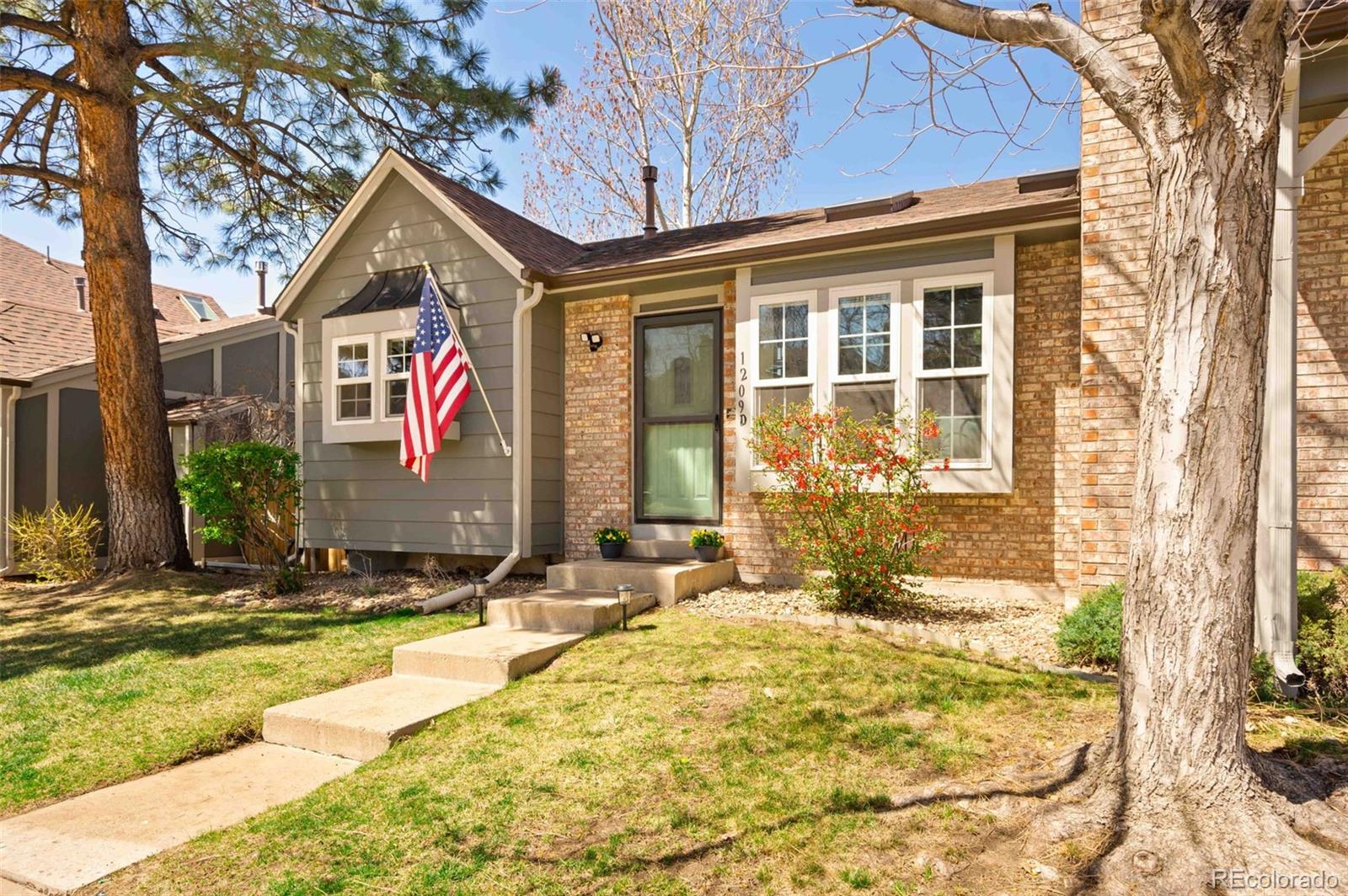 MLS Image #2 for 1209 s flower circle,lakewood, Colorado