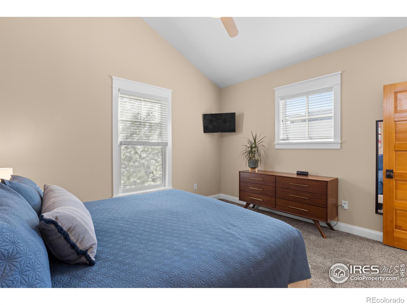 MLS Image #15 for 1016  katy lane,longmont, Colorado