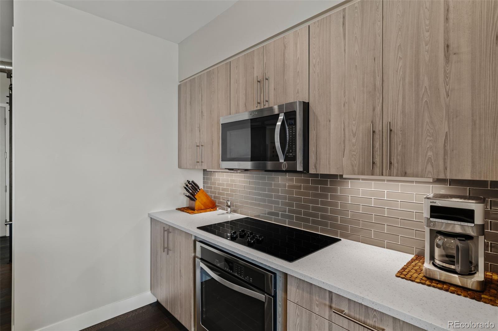 MLS Image #11 for 3198  blake street,denver, Colorado