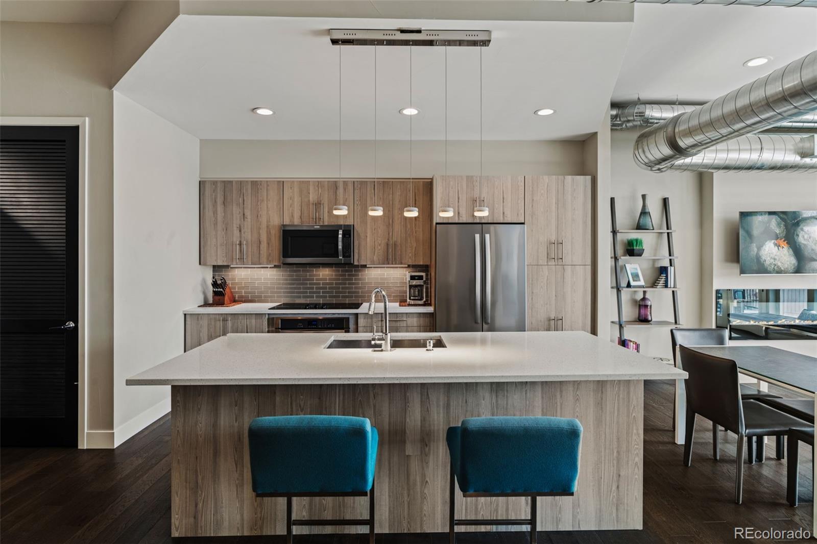 MLS Image #4 for 3198  blake street,denver, Colorado