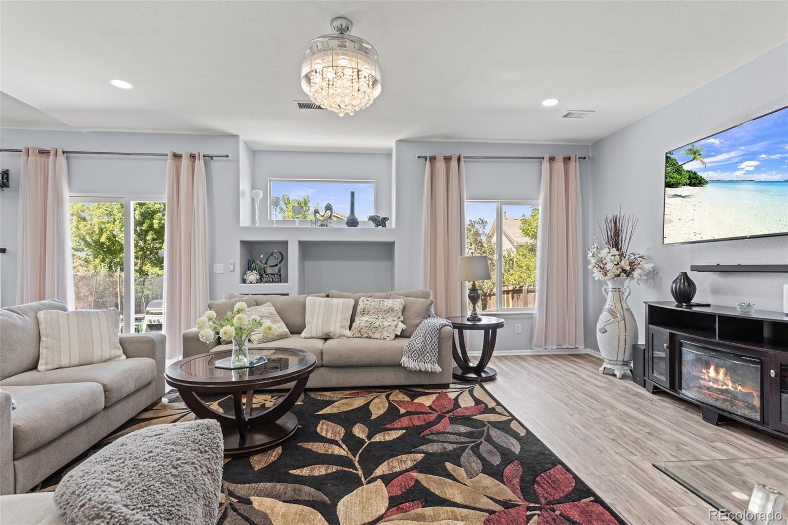 MLS Image #20 for 19895 e 40th place,denver, Colorado
